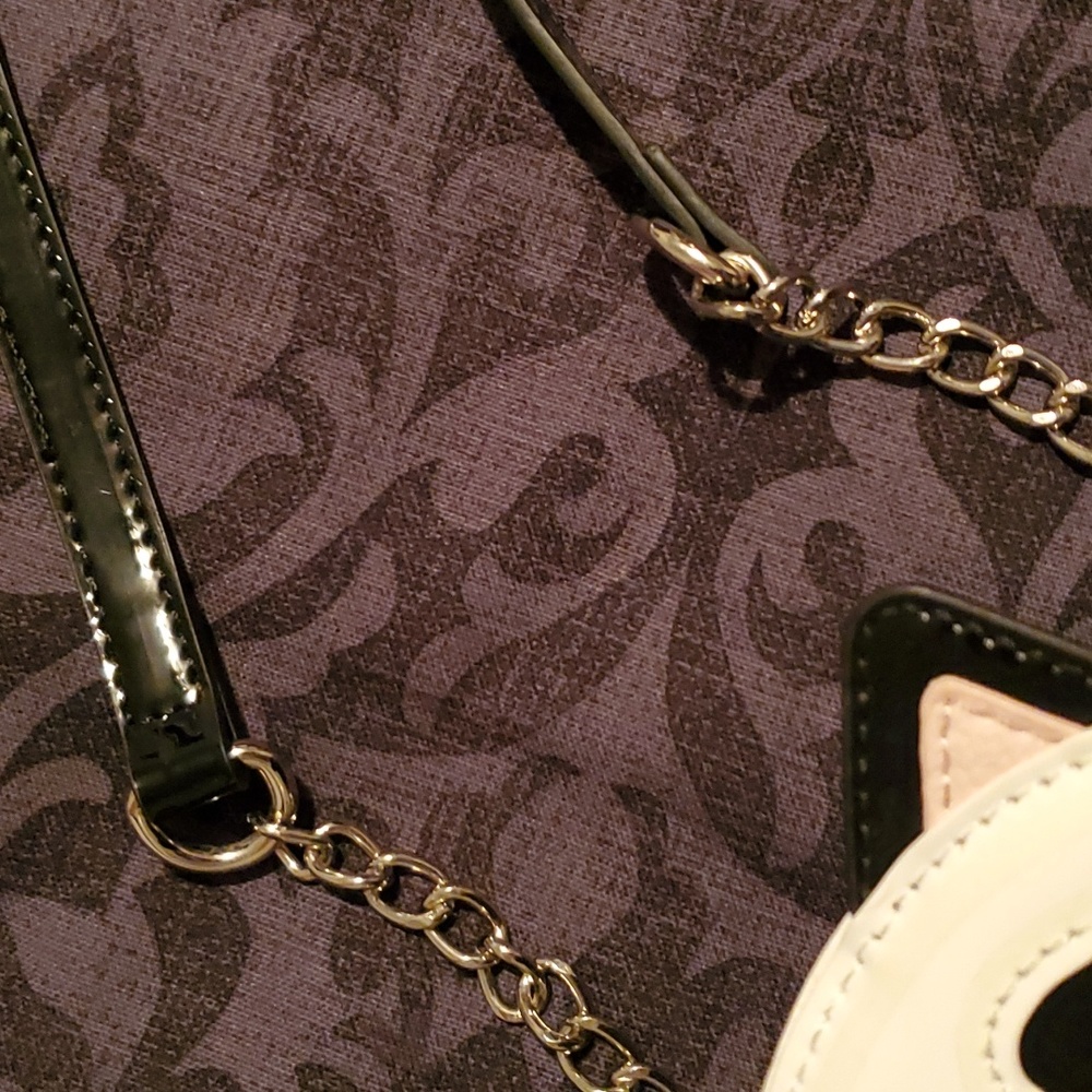 Betsey Johnson White Ghost Cat-Eye Crossbody Bag - Picture 5 of 11